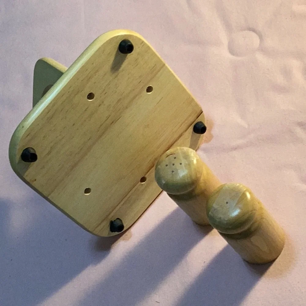 Wooden S & P, Napkin Holder & Pineapple Tray - Picture 3 of 6